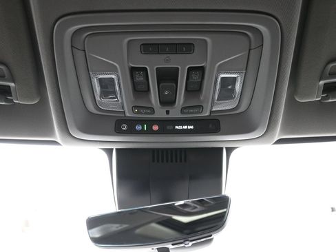 Used 2024 GMC Sierra 1500 Denali w/ Denali Reserve Package AWD/4WD image 28