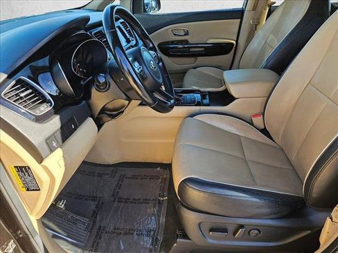 Used 2018 Kia Sedona EX image 9