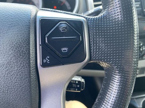 Used 2014 Toyota Tacoma 2WD Double Cab w/ SR5 Package image 25