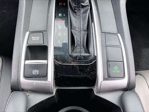 Used 2018 Honda Civic EX-L image 31
