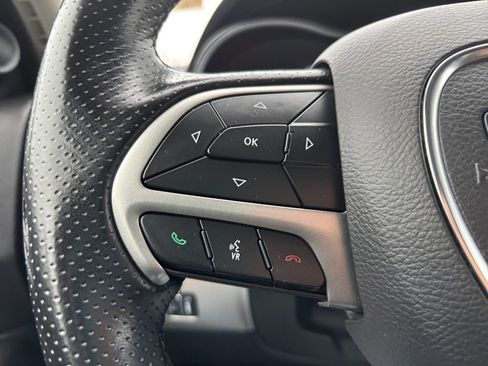 Used 2020 Dodge Durango SXT w/ 3rd Row Seating Group image 18