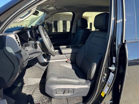 Used 2024 Toyota Tundra Limited image 14