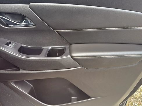 Used 2018 Chevrolet Traverse LT AWD/4WD image 13