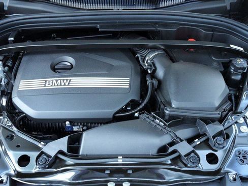 New 2025 BMW X1 xDrive28i w/ Technology Package image 23