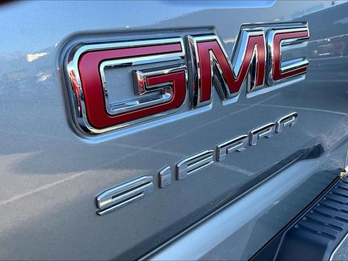 Used 2024 GMC Sierra 1500 Pro w/ Graphite Edition image 8