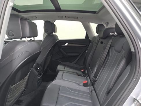Used 2024 Audi Q5 e Premium Plus AWD/4WD image 7