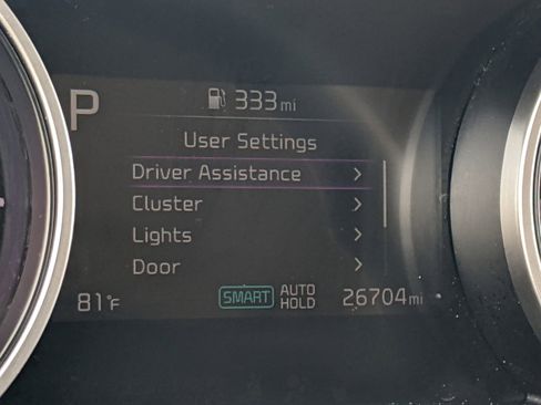 Certified 2023 Kia Carnival LX image 24