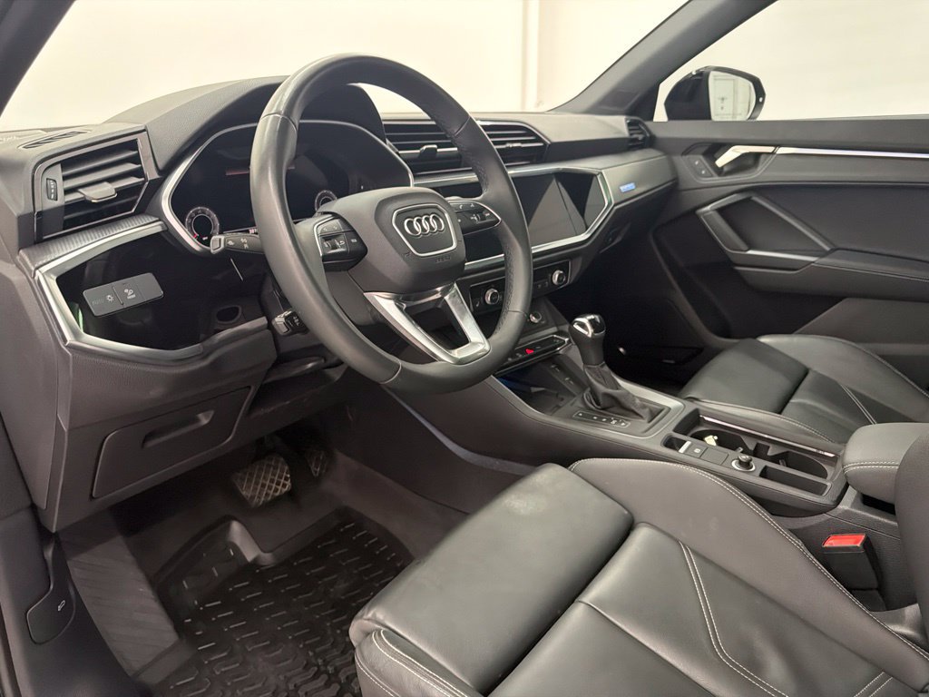 Used 2024 Audi Q3 2.0T Premium Plus w/ Premium Plus Package AWD/4WD image 14