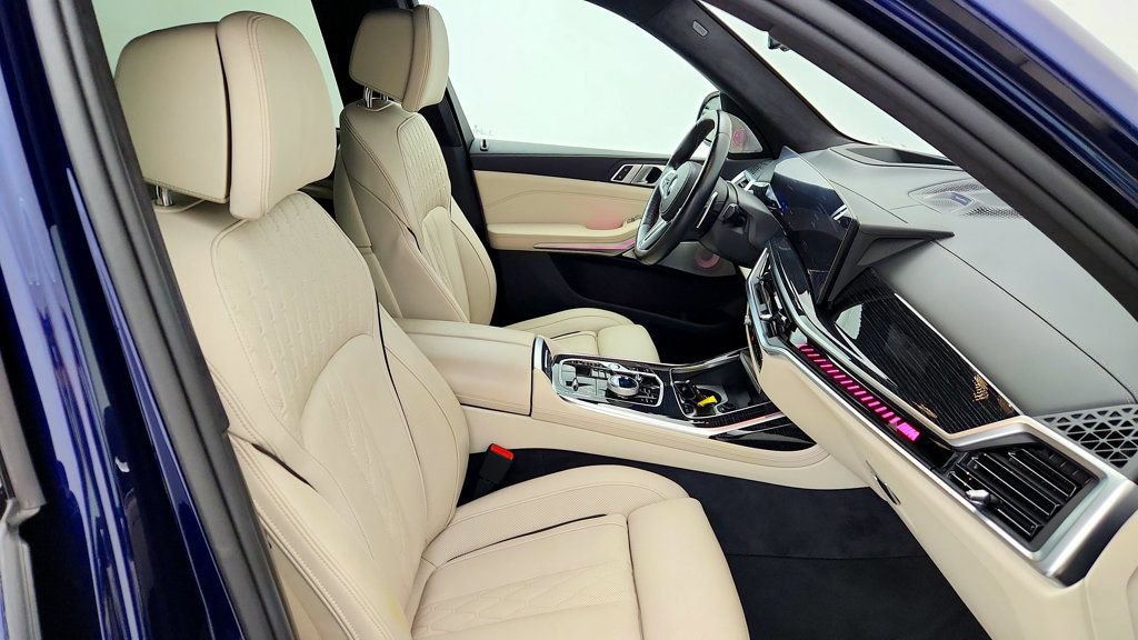 Used 2024 BMW X7 M60i w/ Executive Package AWD/4WD image 25
