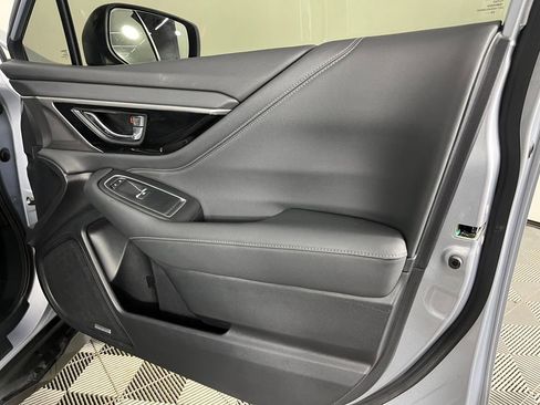 Used 2021 Subaru Outback Limited image 16