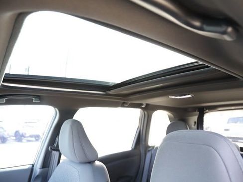 Used 2025 Subaru Forester Premium image 16