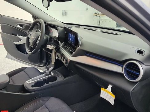 New 2026 Chevrolet Trax LS FWD image 35