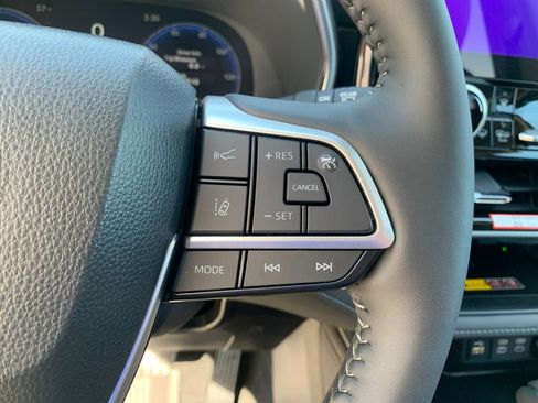 New 2026 Toyota Highlander Platinum AWD/4WD image 30