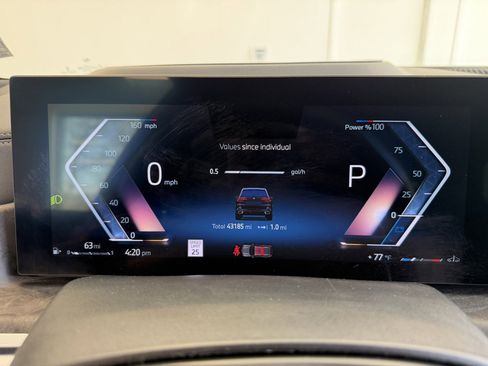 Used 2024 BMW X5 xDrive40i w/ M Sport Package image 9