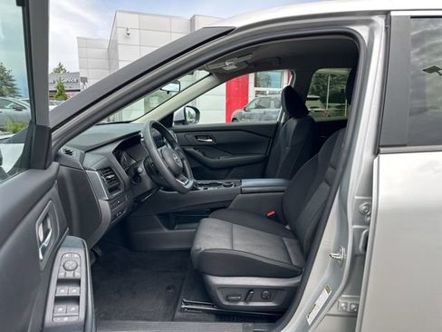 Certified 2024 Nissan Rogue SV AWD/4WD image 9