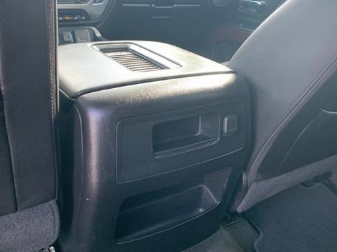 Used 2018 GMC Sierra 1500 SLT image 16