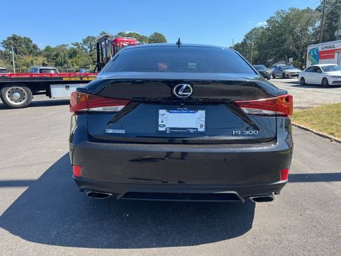 Used 2018 Lexus IS 300 F Sport RWD image 4