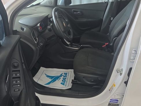 Used 2019 Chevrolet Trax LS FWD image 7
