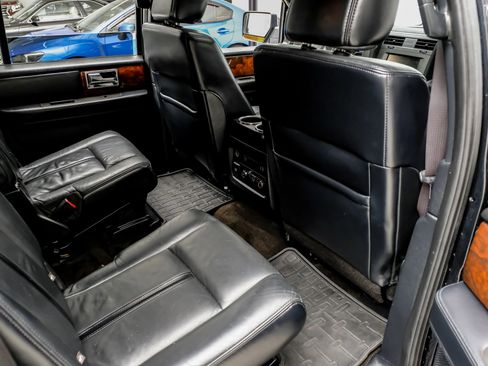 Used 2015 Lincoln Navigator 2WD image 37