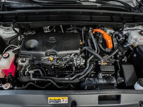 Used 2023 Toyota Highlander Limited image 18