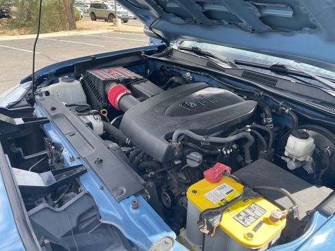 Used 2019 Toyota Tacoma TRD Sport w/ Technology Package RWD image 21