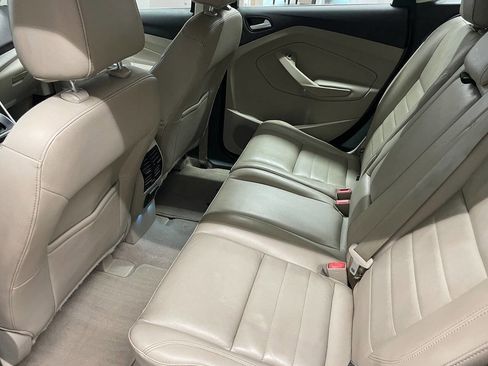 Used 2015 Ford C-MAX SEL w/ Equipment Group 302A FWD image 19