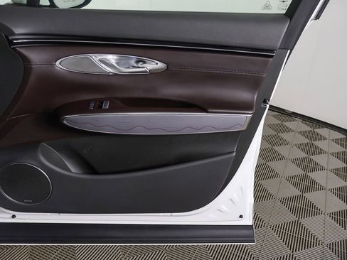 Used 2023 Genesis GV70 2.5T Advanced w/ Advanced Package image 25