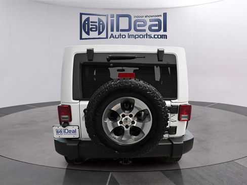 Used 2015 Jeep Wrangler Unlimited Sahara w/ Quick Order Package 24X AWD/4WD image 4