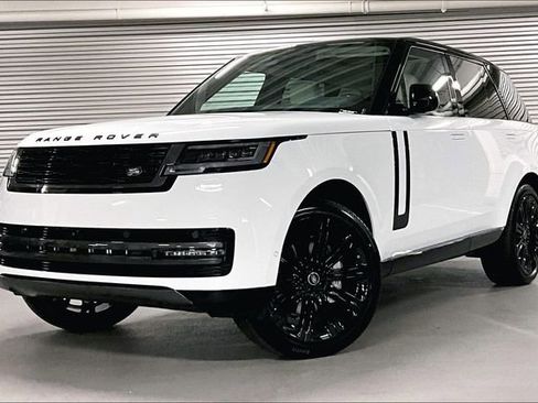 New 2025 Land Rover Range Rover SE image 1