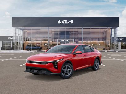 New 2025 Kia K4 LXS