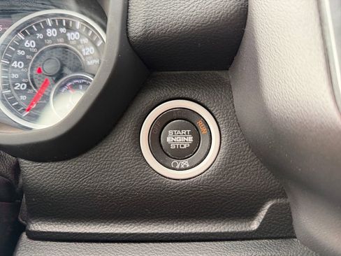 Used 2019 RAM 2500 Big Horn image 28