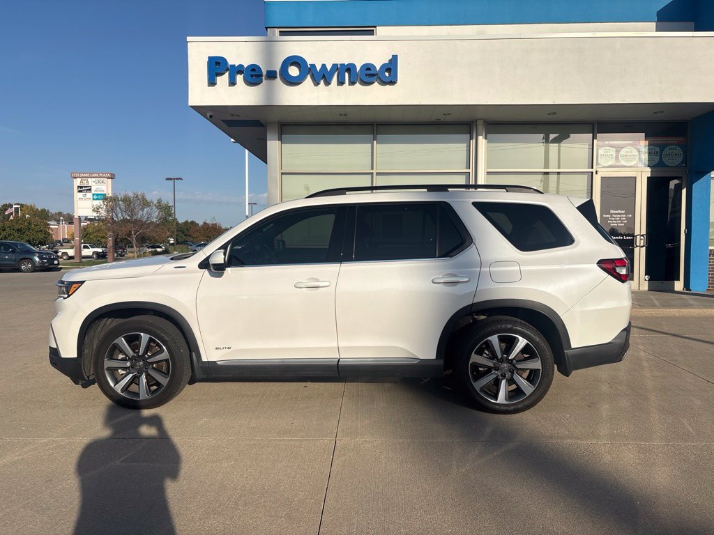 Used 2025 Honda Pilot Elite image 8