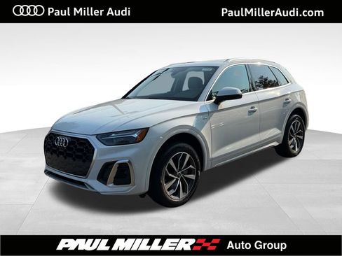 Used 2023 Audi Q5 2.0T Premium Plus w/ Premium Plus Package AWD/4WD image 1
