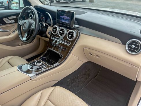 Used 2017 Mercedes-Benz GLC 300 image 22