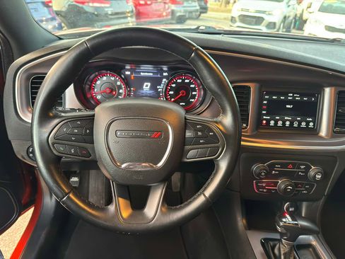 Used 2021 Dodge Charger SXT w/ Blacktop Package image 17