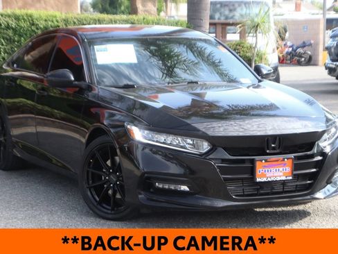 Used 2018 Honda Accord Sport image 2