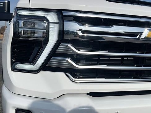 New 2026 Chevrolet Silverado 2500 High Country w/ High Country Premium Package AWD/4WD image 11