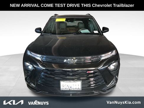Used 2023 Chevrolet TrailBlazer RS w/ Convenience Package image 1