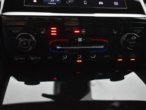 New 2026 Jeep Grand Cherokee Altitude AWD/4WD image 30