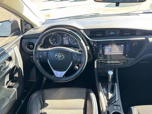 Used 2017 Toyota Corolla SE FWD image 15