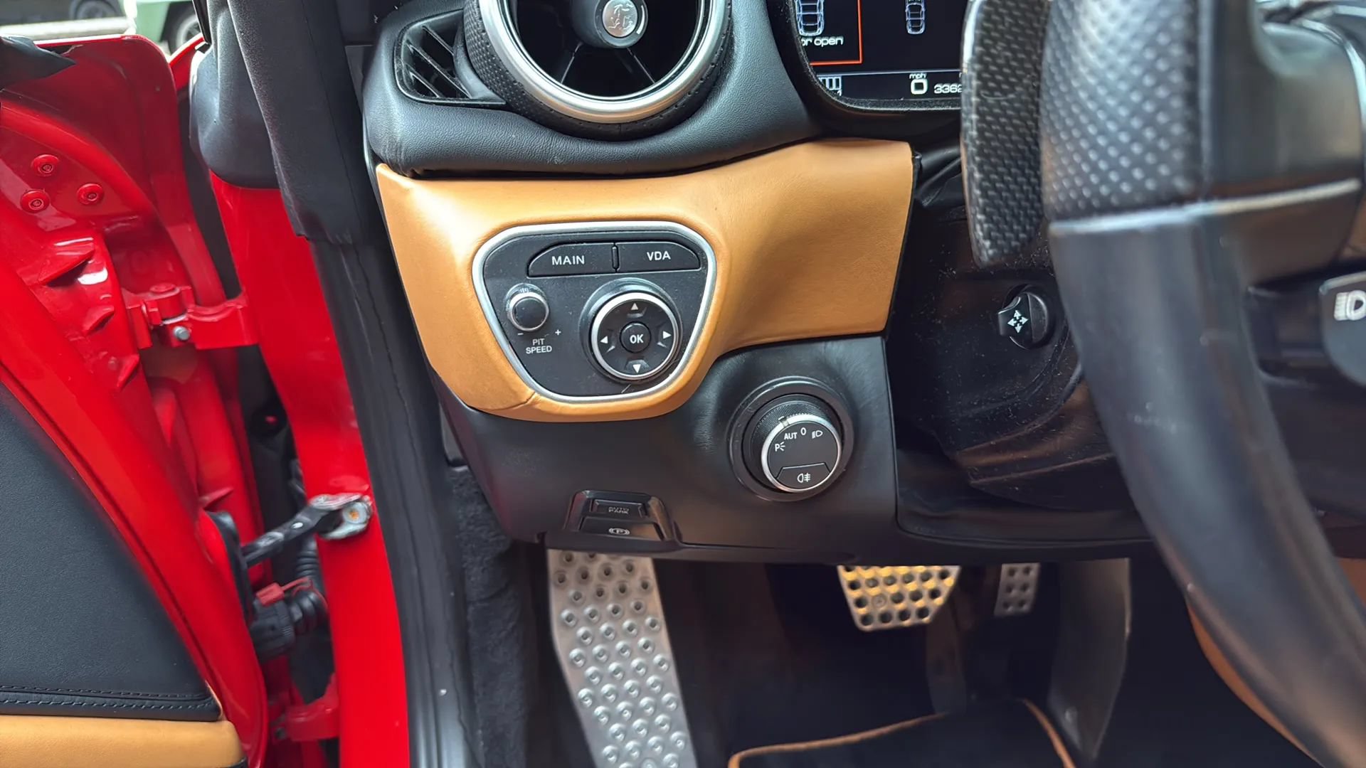 Used 2017 Ferrari California T RWD image 44