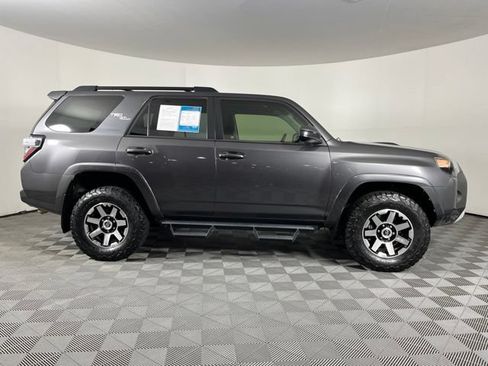 Used 2020 Toyota 4Runner TRD Off-Road AWD/4WD image 12