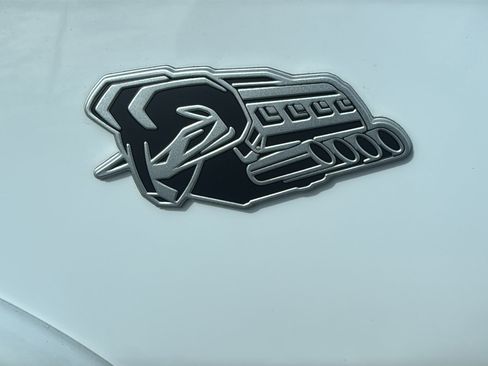 New 2026 RAM 1500 Laramie w/ Sport Appearance Package AWD/4WD image 10