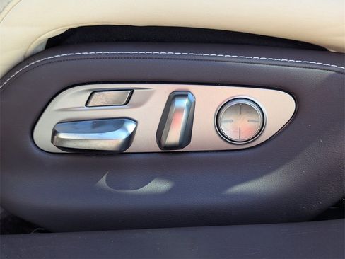 Used 2020 Lexus LS 500 w/ Luxury Package image 13