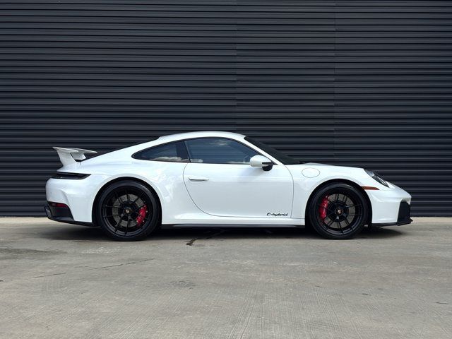 Certified 2025 Porsche 911 Carrera GTS RWD image 8