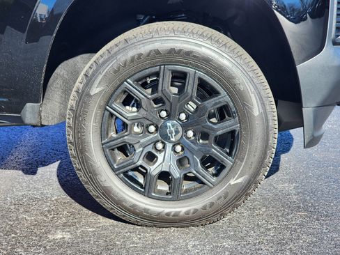 Used 2026 Chevrolet Colorado W/T w/ WT Custom Package image 6