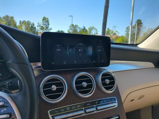 Used 2022 Mercedes-Benz GLC 300 image 21