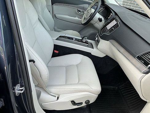 Used 2023 Volvo XC90 B6 Plus w/ Protection Package Premier AWD/4WD image 21