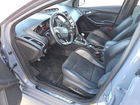 Used 2017 Ford Focus RS image 13