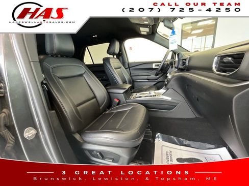 Used 2020 Ford Explorer XLT w/ Equipment Group 202A image 14